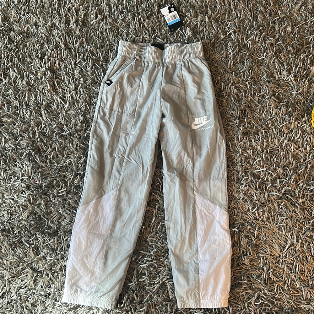 Girls Nike Nylon Pants Size M